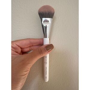 202 White Multitask Angled Makeup Precision Face Blending Blush Brush